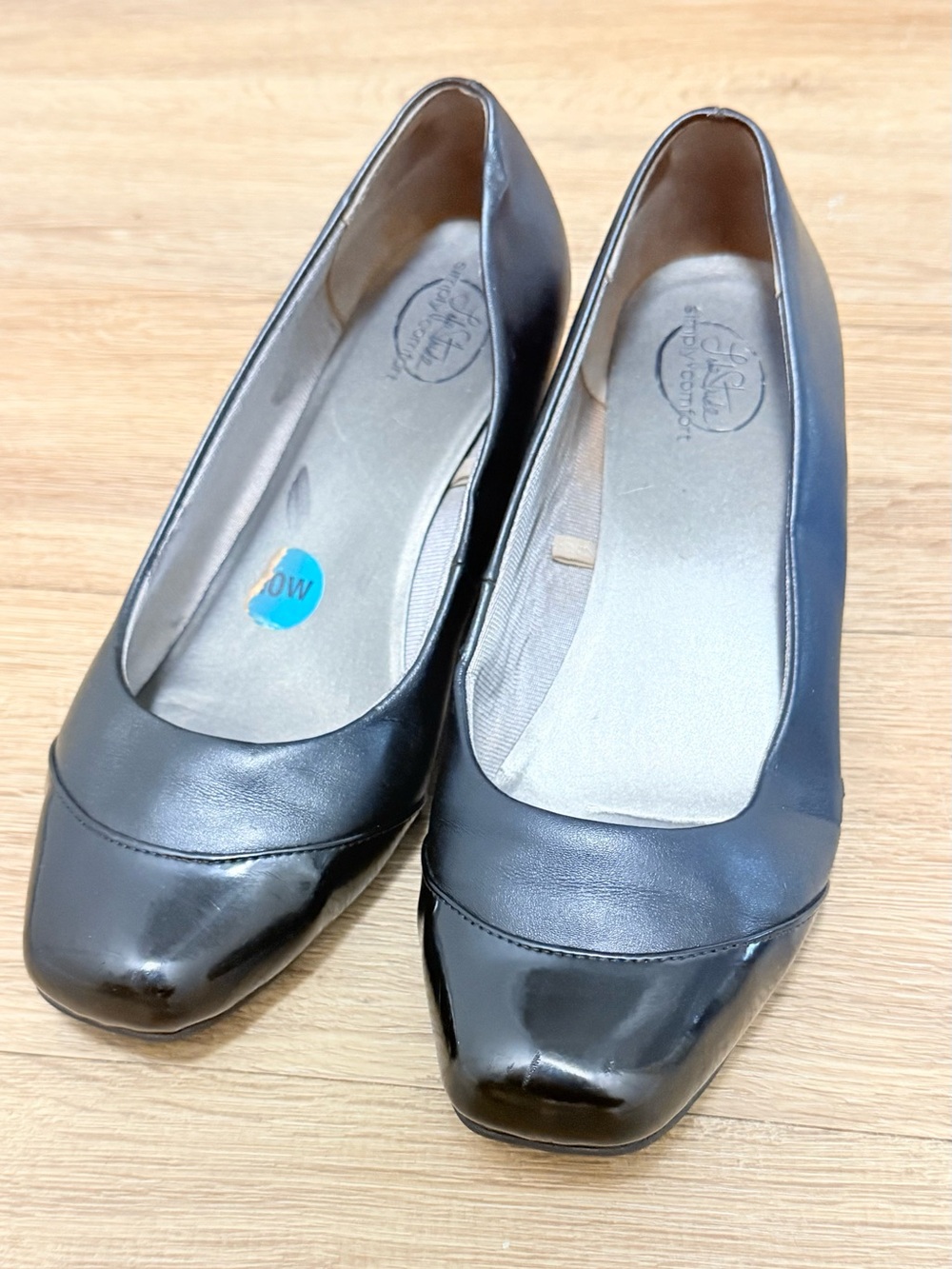 Life Stride Black Women's Low Heel Comfort Pumps 10W